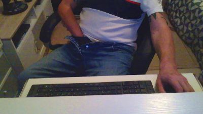 Kevinareux60 live cam on Cam4