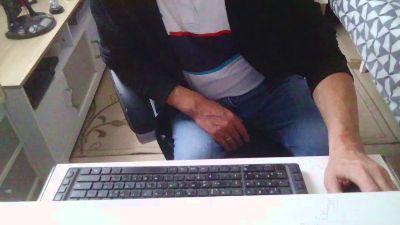 Kevinareux60 live cam on Cam4