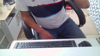 Kevinareux60 live cam on Cam4