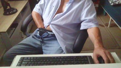 Kevinareux60 live cam on Cam4