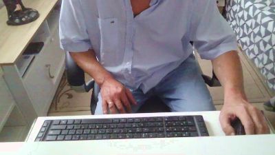 Kevinareux60 live cam on Cam4
