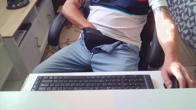 Kevinareux60 live cam on Cam4