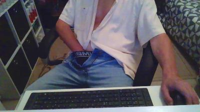 Kevinareux60 live cam on Cam4
