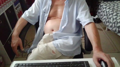 Kevinareux60 live cam on Cam4
