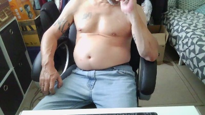 Kevinareux60 live cam on Cam4