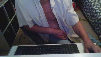 Kevinareux60 live cam on Cam4