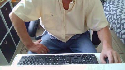 Kevinareux60 live cam on Cam4