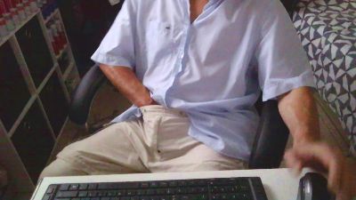 Kevinareux60 live cam on Cam4