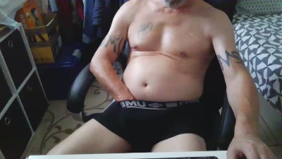 Kevinareux60 live cam on Cam4