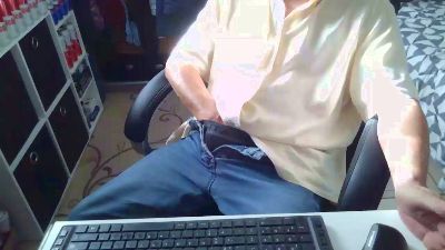 Kevinareux60 live cam on Cam4