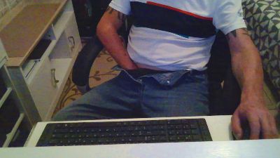 Kevinareux60 live cam on Cam4