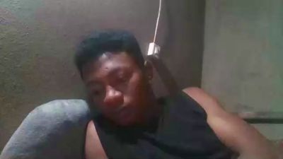 Kevinmicka live cam on Cam4