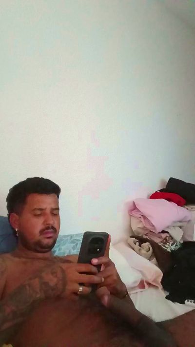 Kevinpasion live cam on Cam4