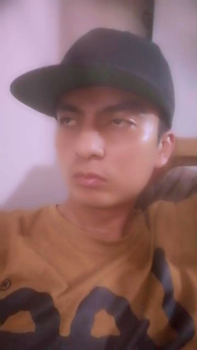 Kevpitudo22 live cam on Cam4