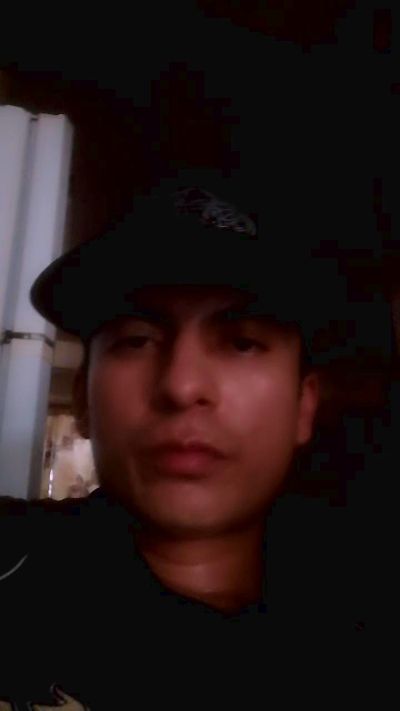 Kevpitudo22 live cam on Cam4