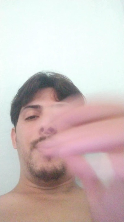 Kewyn20cm live cam on Cam4