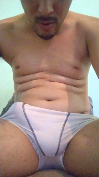 Kewyn20cm live cam on Cam4