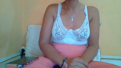 Keyshie586 live cam on Cam4