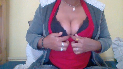 Keyshie586 live cam on Cam4