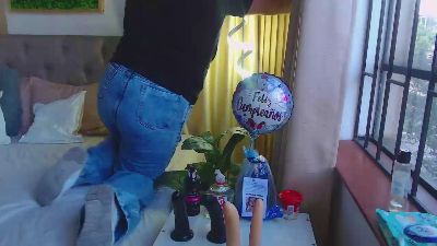 Khalia_ live cam on Cam4