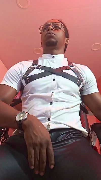 Khalifa_Hunter live cam on Cam4