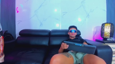 Kheny_mac_1 live cam on Cam4