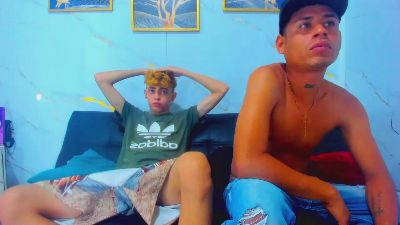 Kheny_mac_1 live cam on Cam4