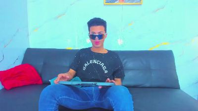 Kheny_mac_1 live cam on Cam4