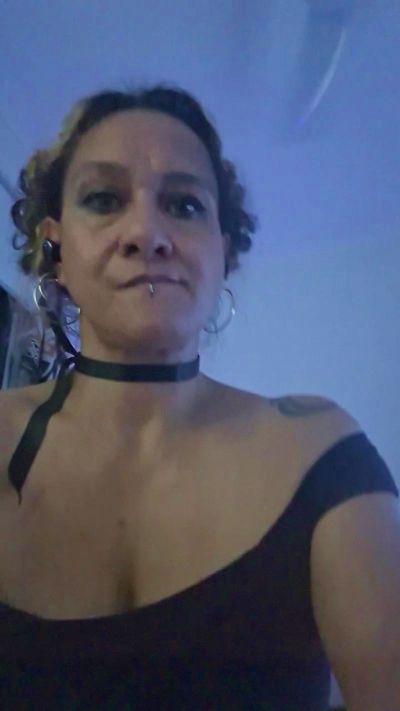 Ki_nooks live cam on Cam4