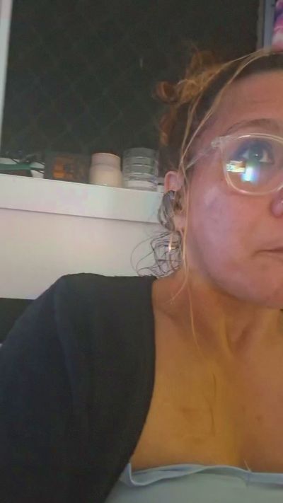 Ki_nooks live cam on Cam4