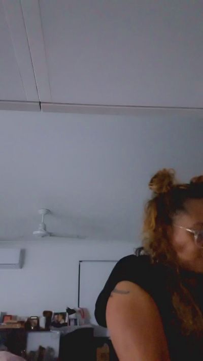 Ki_nooks live cam on Cam4