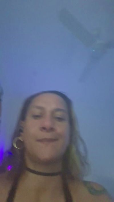 Ki_nooks live cam on Cam4