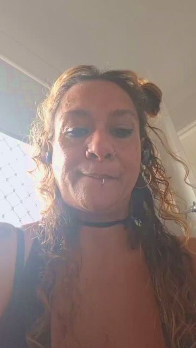 Ki_nooks live cam on Cam4