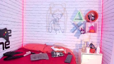 KiaTDH live cam on Cam4