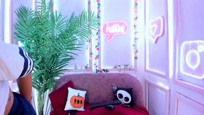 KiaTDH live cam on Cam4
