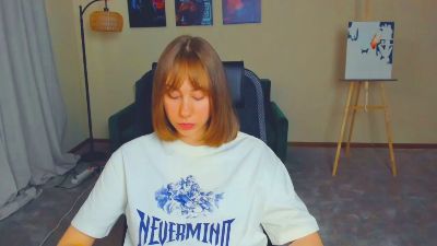 KiaWilkes live female webcam from United States