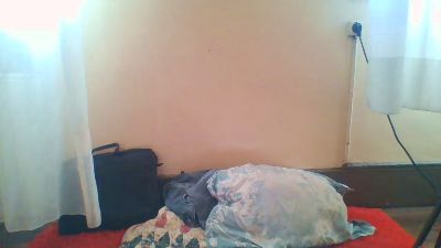 Kiala_neh live cam on Cam4