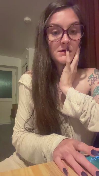 KiaraLewis live cam on Cam4