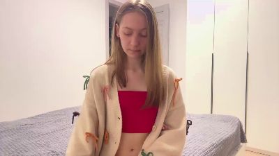 KieraLasaint live cam on Cam4