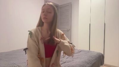 KieraLasaint live cam on Cam4