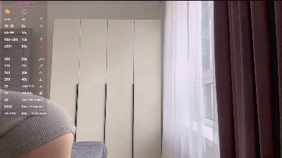 KieraLasaint live cam on Cam4
