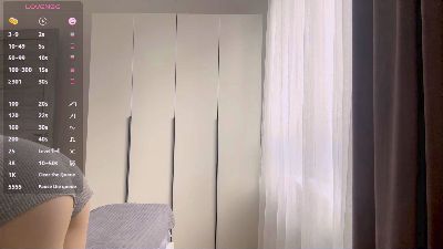 KieraLasaint live cam on Cam4