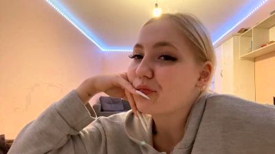 KieraMcdaries live cam on Cam4