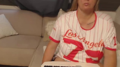 KimMitch live cam on Cam4