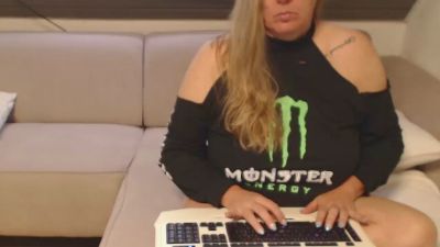 KimMitch live cam on Cam4