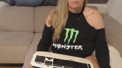 KimMitch live cam on Cam4