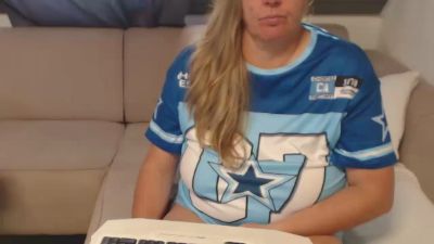 KimMitch live cam on Cam4