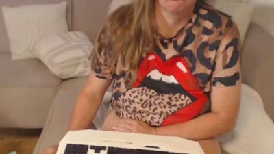 KimMitch live cam on Cam4