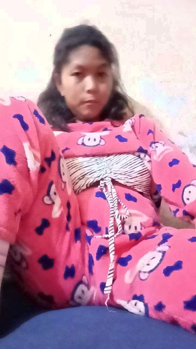 Kim_init live cam on Cam4