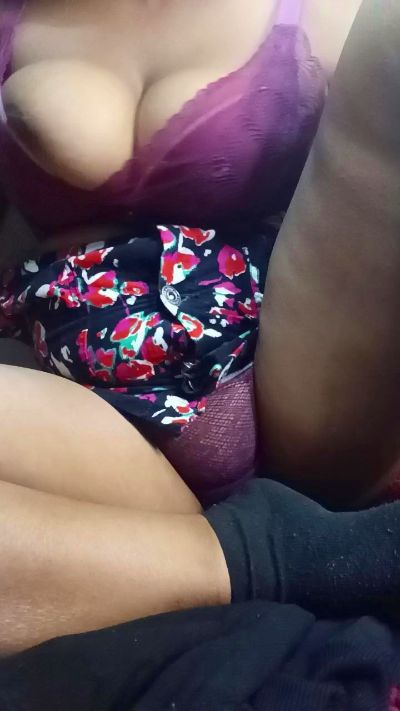 Kim_init live cam on Cam4